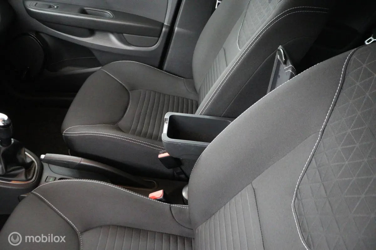 0.9 TCe Limited| Airco | Cruise Controle | Lichtmetaal | Parkeer sensoren | Navi | NETTE-STAAT