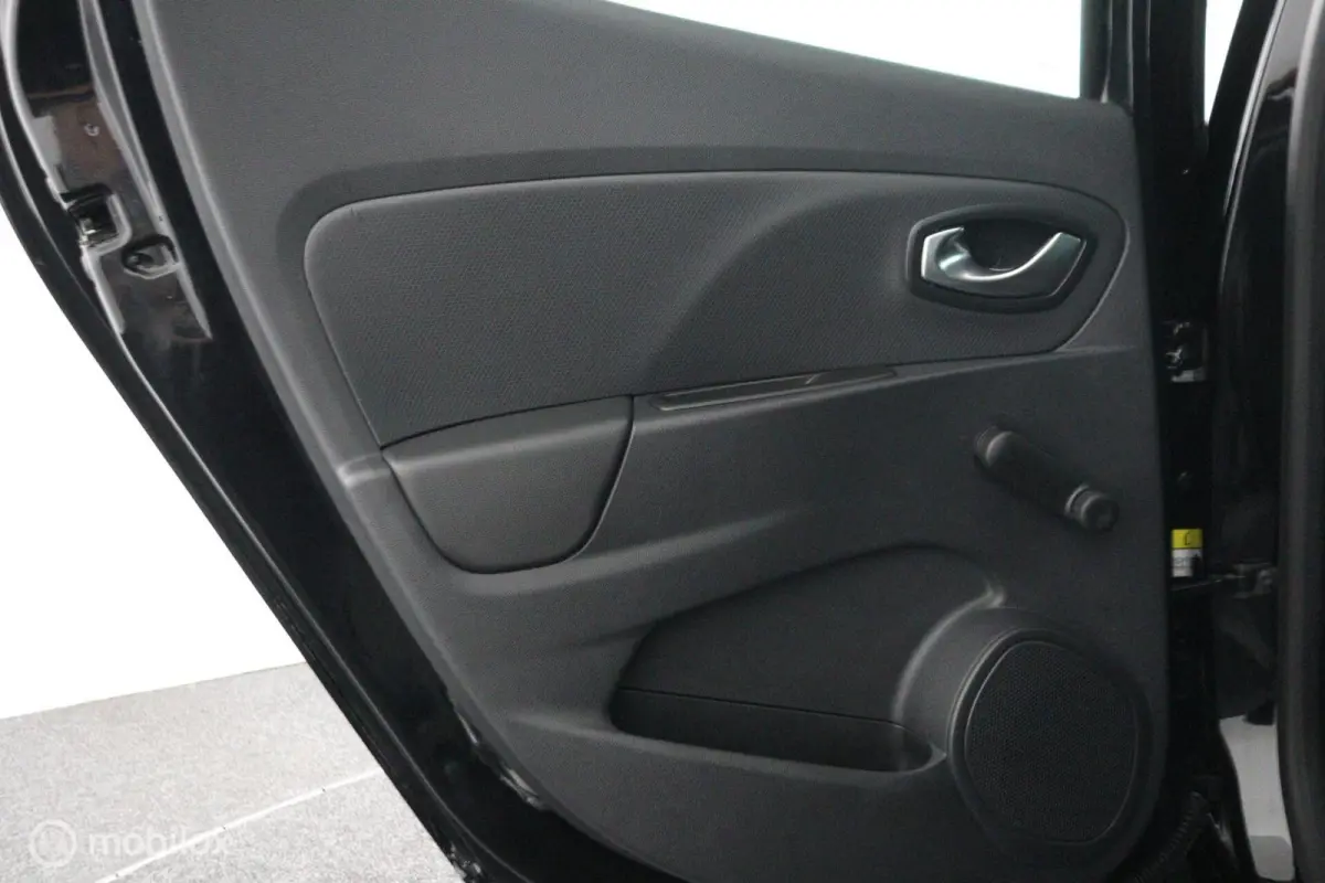 0.9 TCe Limited| Airco | Cruise Controle | Lichtmetaal | Parkeer sensoren | Navi | NETTE-STAAT