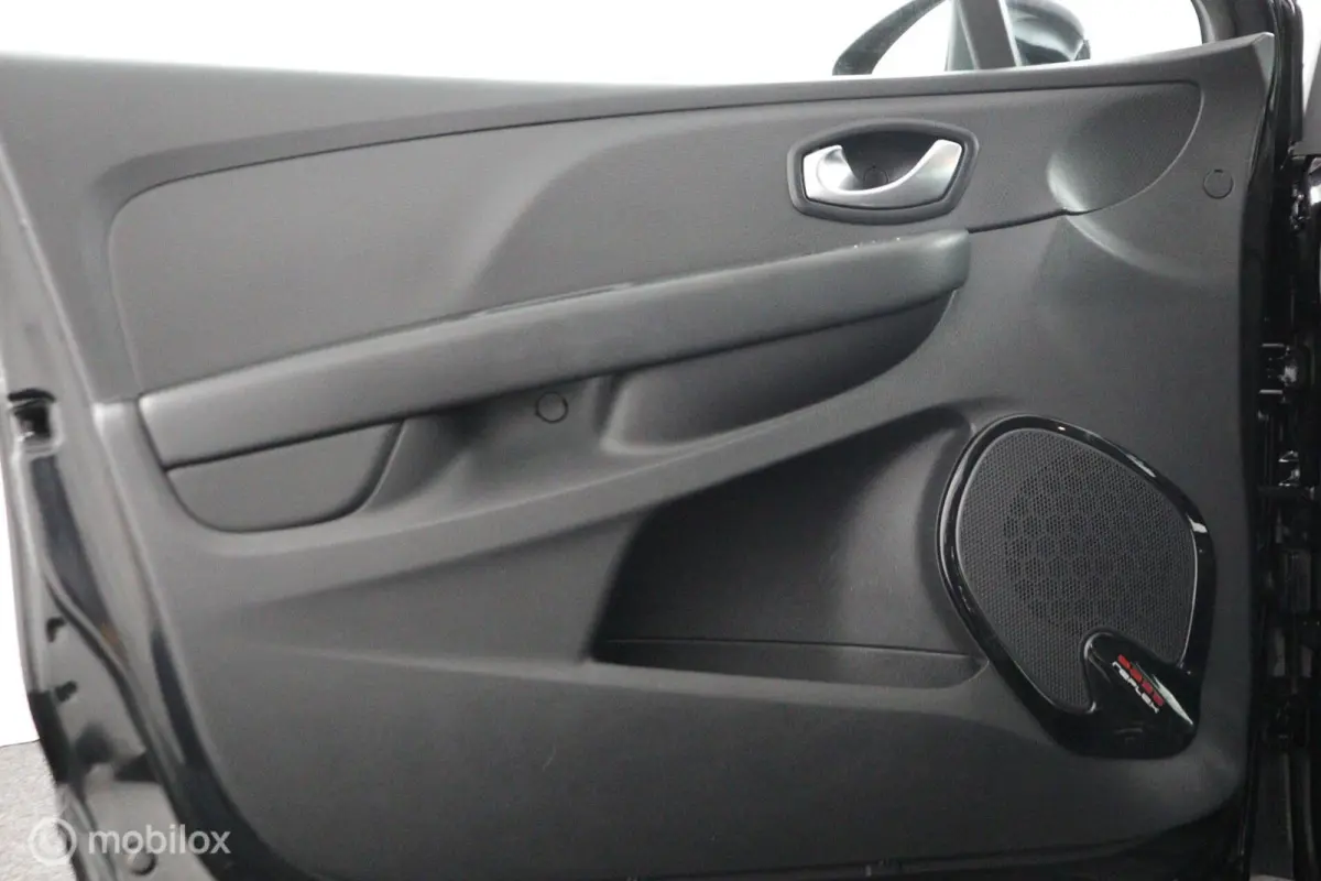 0.9 TCe Limited| Airco | Cruise Controle | Lichtmetaal | Parkeer sensoren | Navi | NETTE-STAAT
