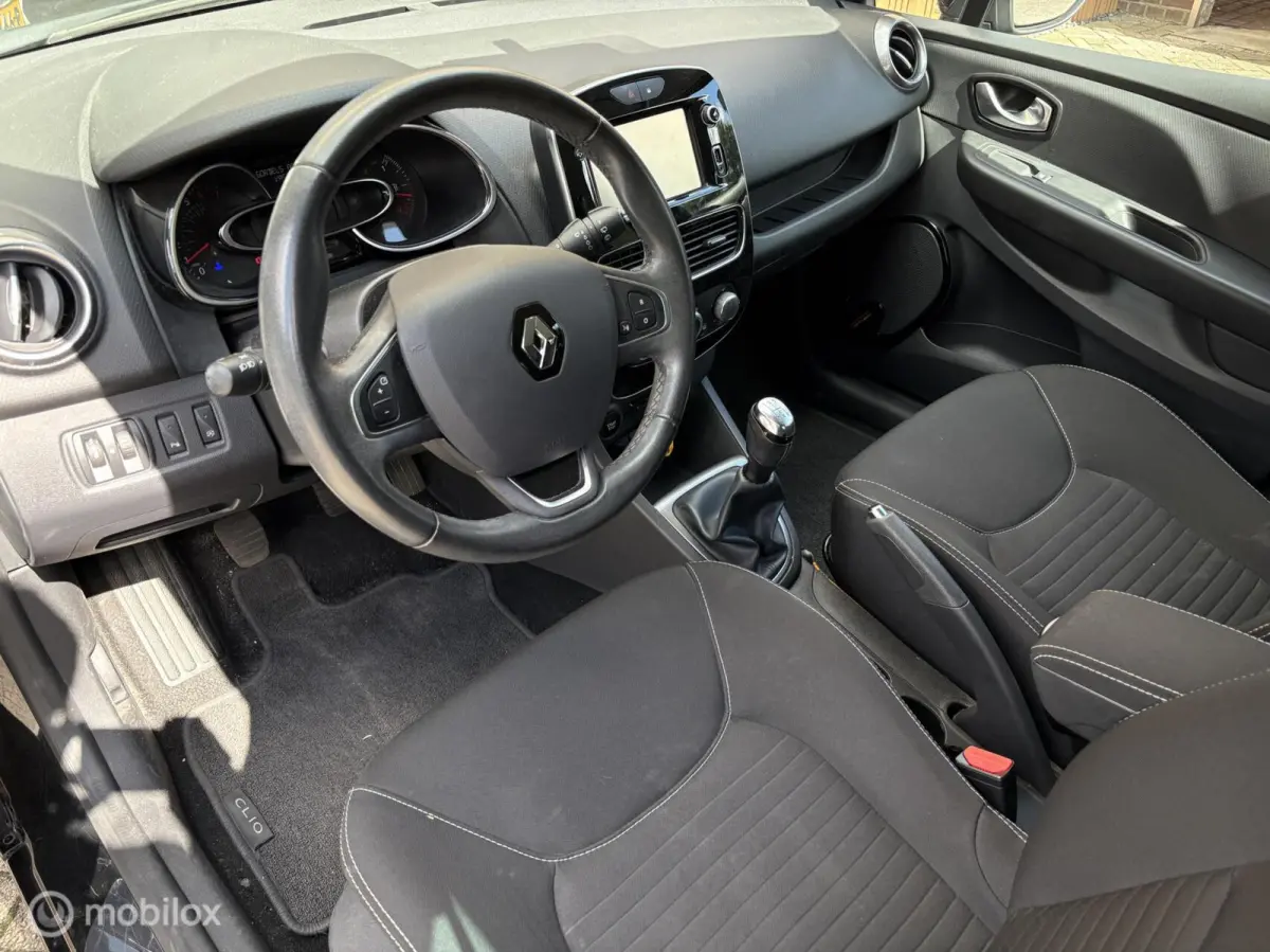 0.9 TCe Limited| Airco | Cruise Controle | Lichtmetaal | Parkeer sensoren | Navi | NETTE-STAAT