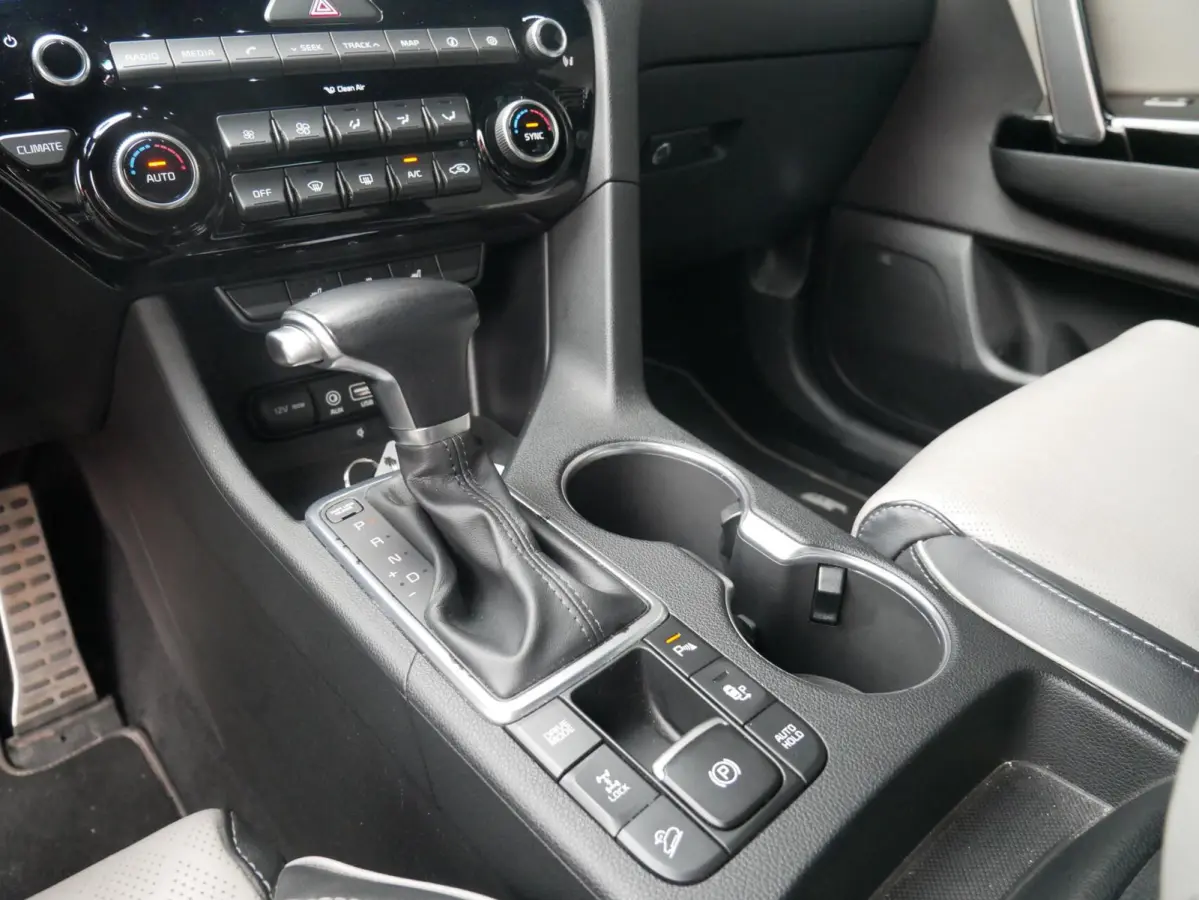 1.6 T-GDI 4WD GT-Line Pano| JBL| Camera| Leder