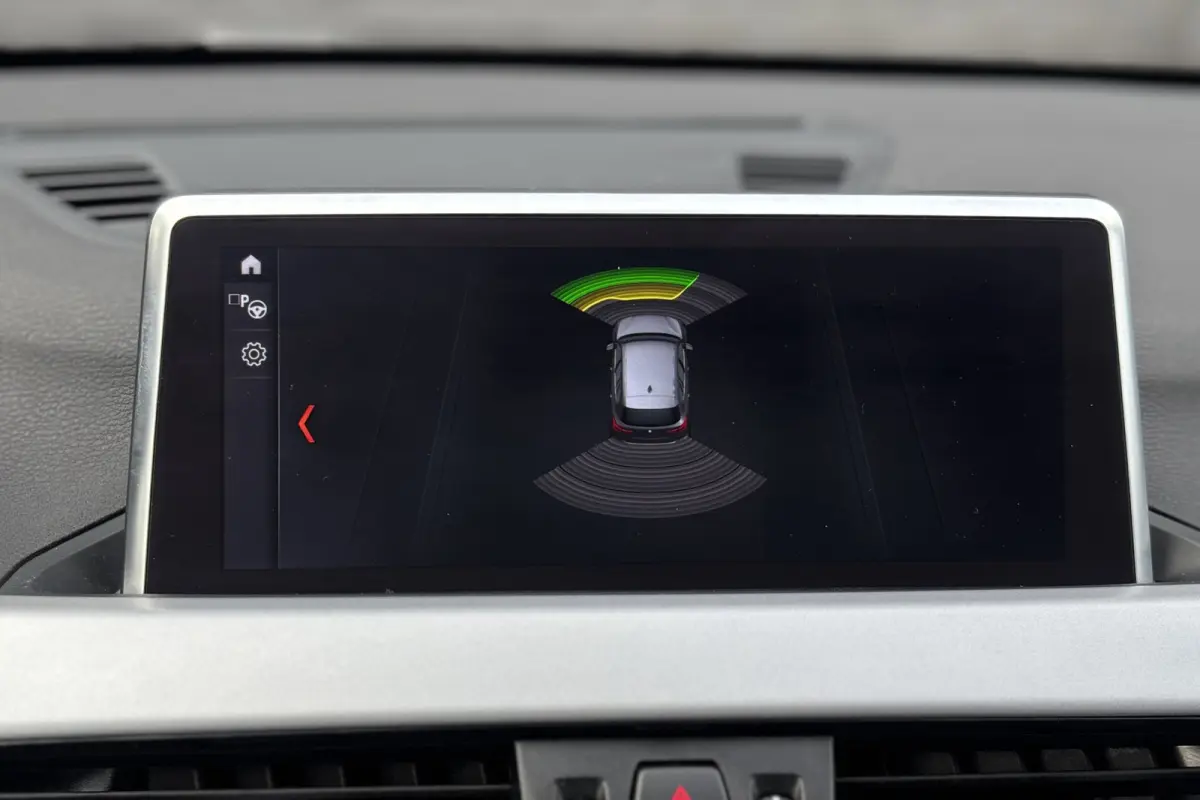 xDrive25e | PDC V+A | Elektrische Klep | Lendensteunen | LED | Carplay | 35X op voorraad