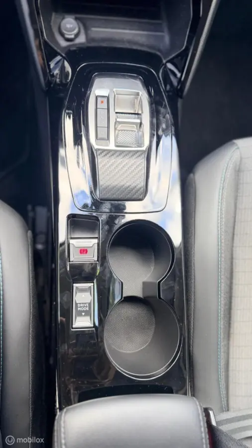 1.2 PureTech 130 Allure CAMERA | CARPLAY & NAVI