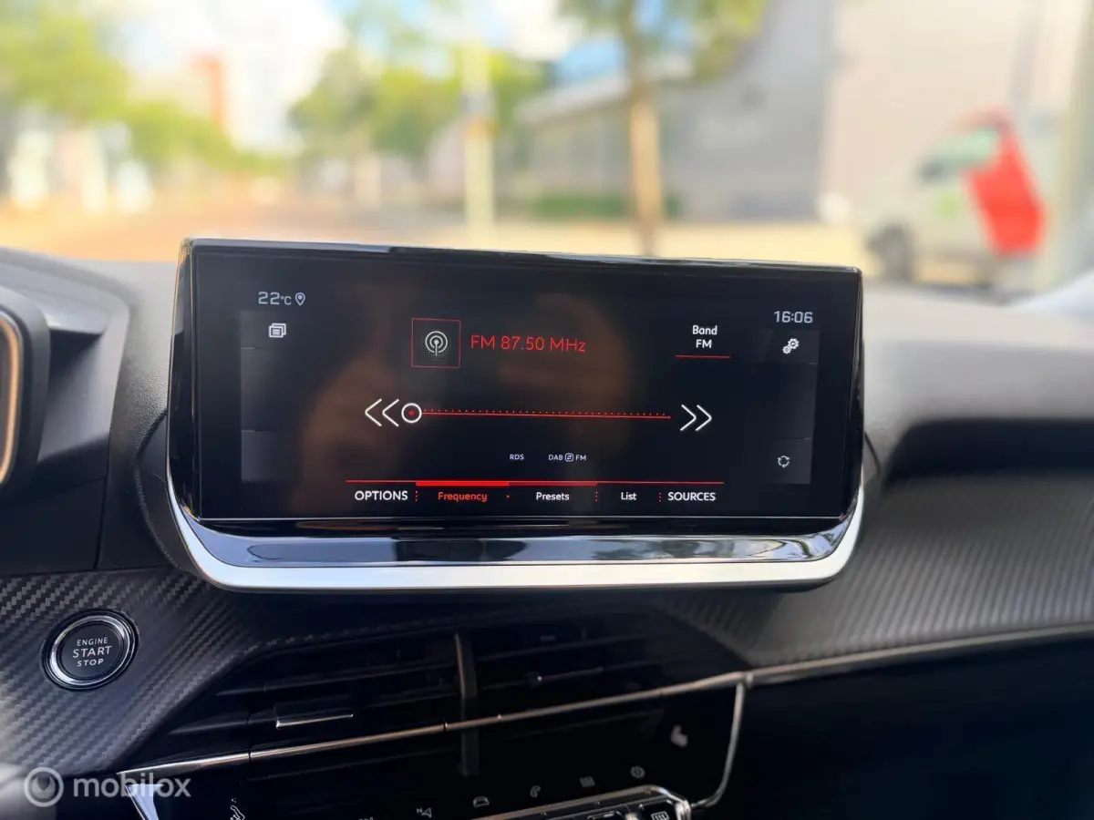 1.2 PureTech 130 Allure CAMERA | CARPLAY & NAVI