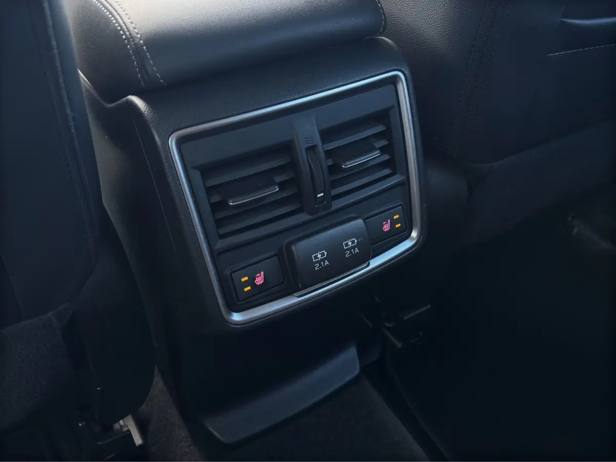2.0i e-BOXER First Edition | Trekhaak | Panoramdak | Leder | Camera | Adap. Cruise | Apple Carplay