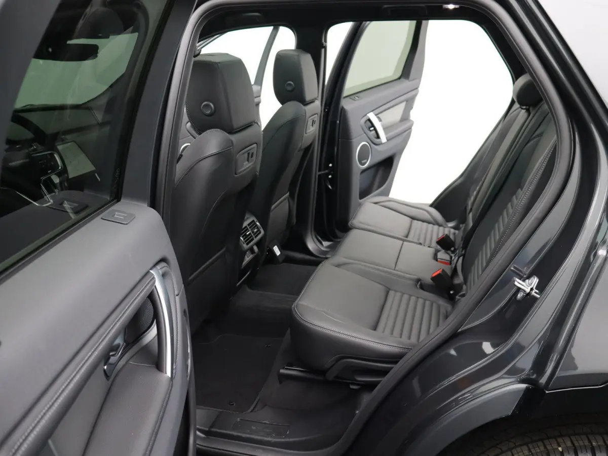 1.5 P270e PHEV Business Landmark Edition | Panoramadak | 20'' velgen | Elek. trekhaak | Cold Climate & Driver Pack |
