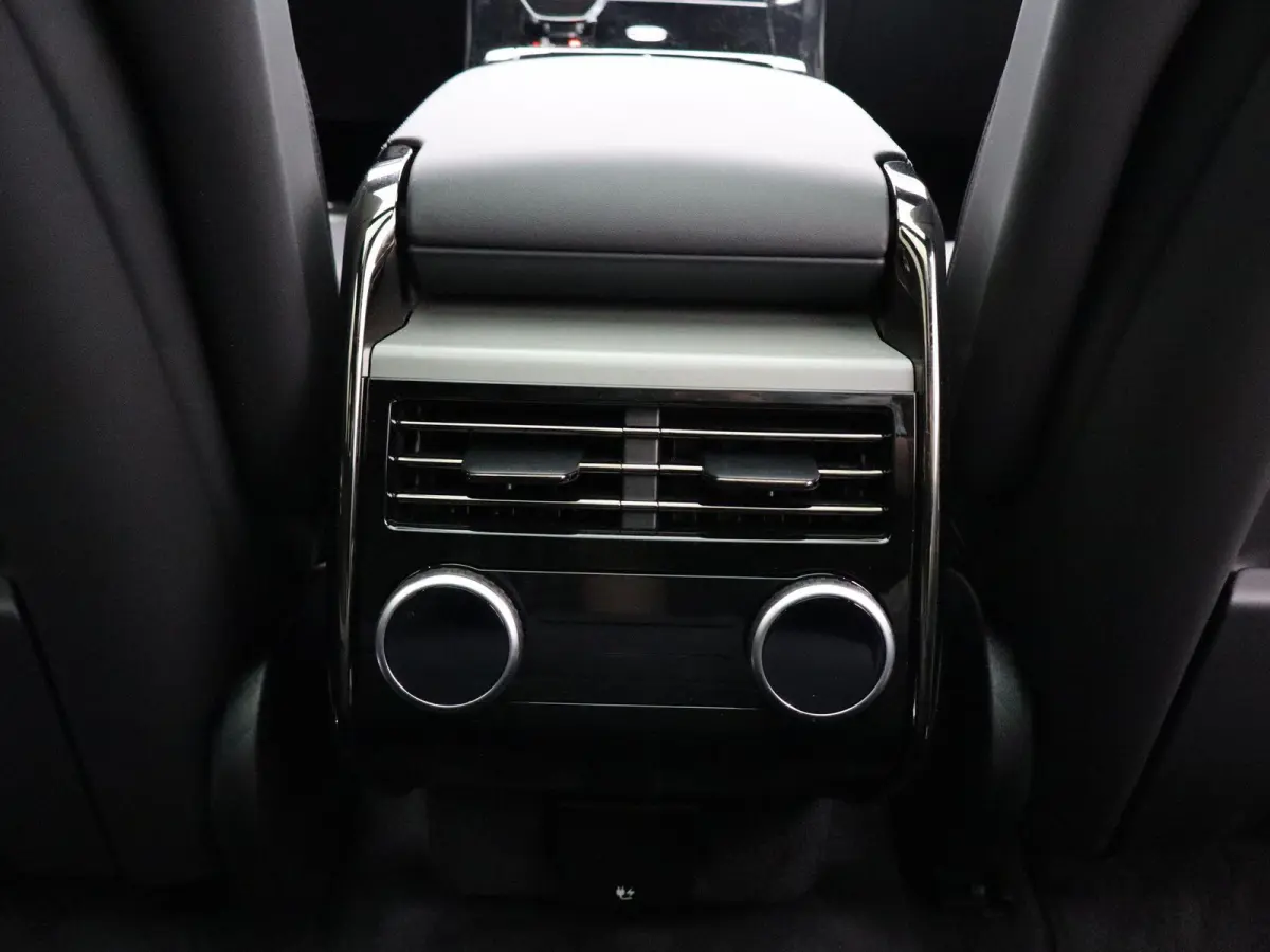 3.0 P460e Dynamic HSE PHEV | Cold Climate & Convenience Pack | Black Pack | Tow Pack (elek. trekhaak) | Privacy glas