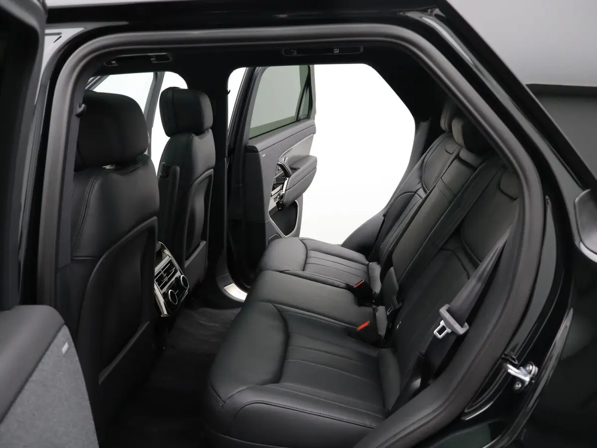 3.0 P460e Dynamic HSE PHEV | Cold Climate & Convenience Pack | Black Pack | Tow Pack (elek. trekhaak) | Privacy glas