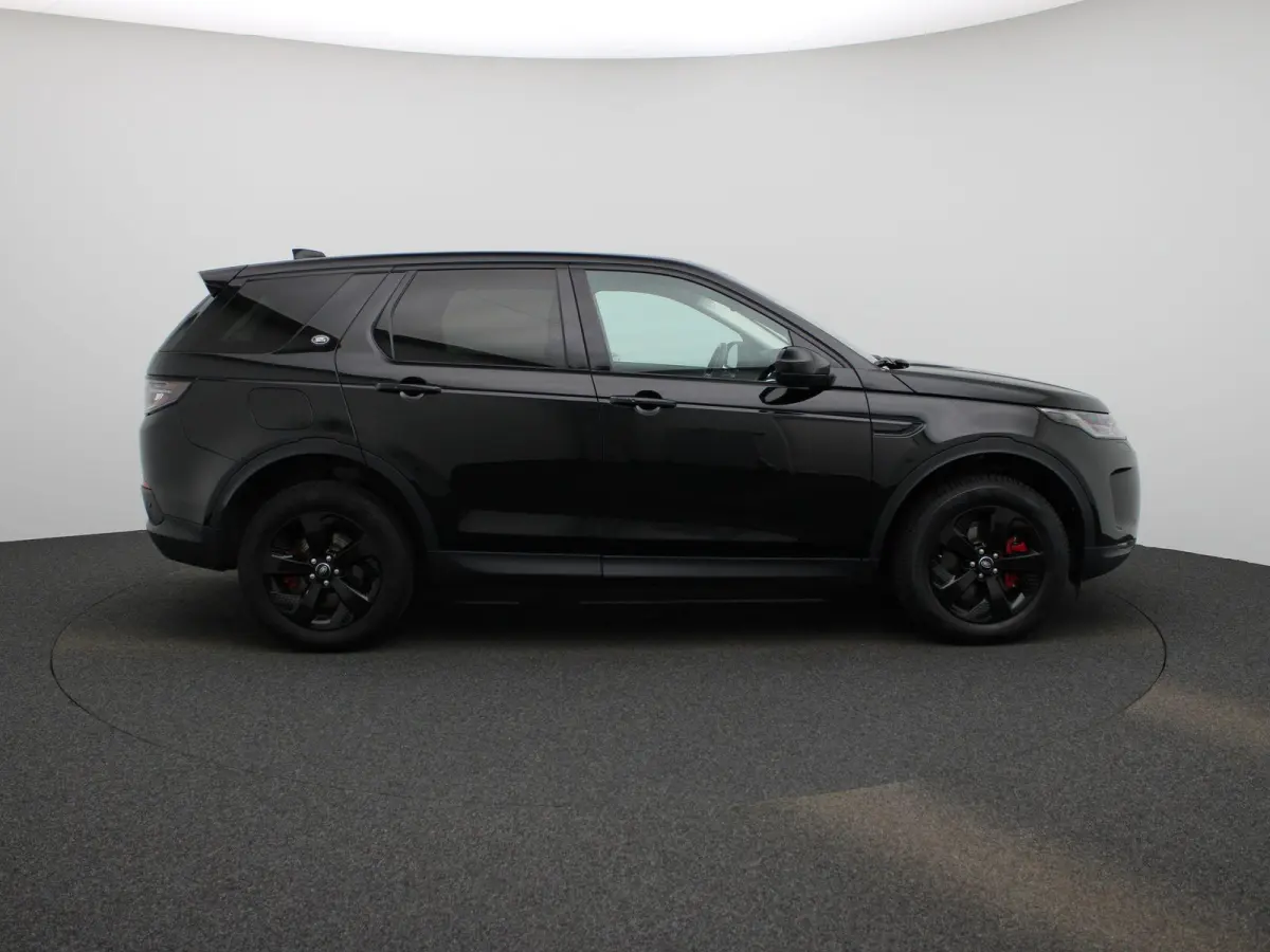 P300e 1.5 SE | Panoramadak | Achteruitrijcamera | Apple Carplay/Android auto | Elektrische achterklep |  Stuur- en stoelverwarming |