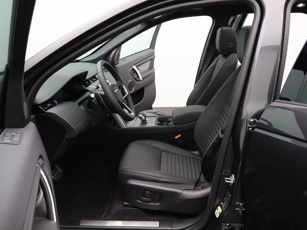 1.5 P270e PHEV Dynamic SE | Landmark | Elek. trekhaak | 20" | Privacy Glas | Cold Climate Pack | Black Exterior Pack
