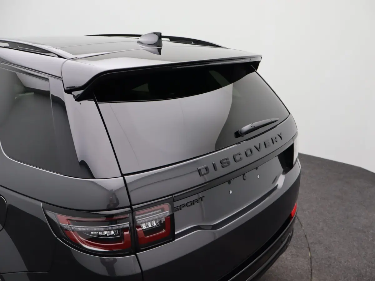 1.5 P270e PHEV Dynamic SE | Landmark | Elek. trekhaak | 20" | Privacy Glas | Cold Climate Pack | Black Exterior Pack