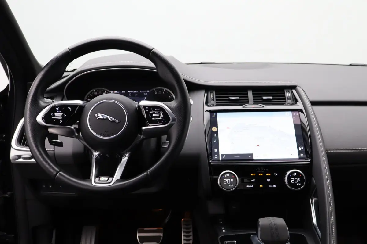 1.5 P300e AWD R-Dynamic S | Elek. trekhaak | Adaptieve CC | Elektrisch verstelb. bestuurdersstoel met geheugen |