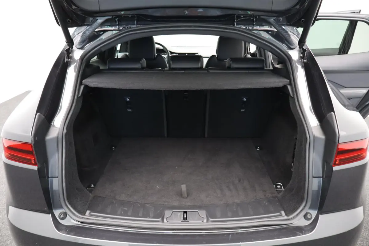 1.5 P300e AWD R-Dynamic S | Elek. trekhaak | Adaptieve CC | Elektrisch verstelb. bestuurdersstoel met geheugen |