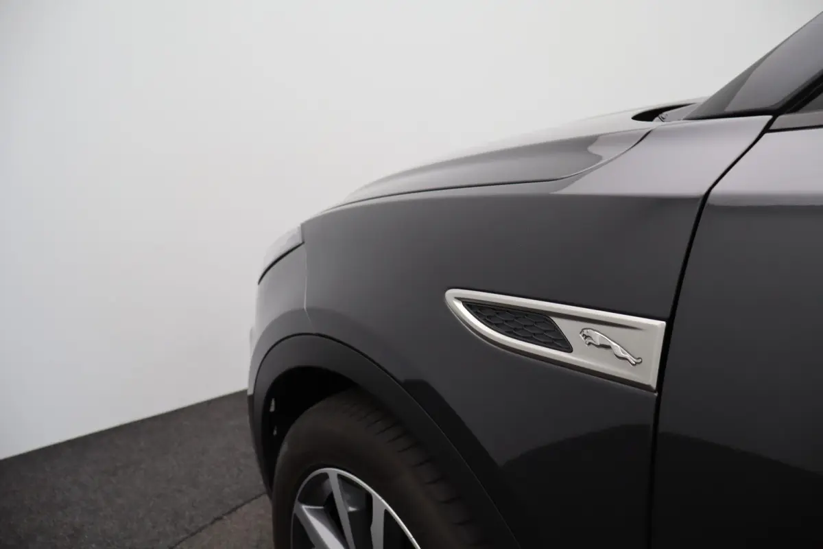 1.5 P300e AWD R-Dynamic S | Elek. trekhaak | Adaptieve CC | Elektrisch verstelb. bestuurdersstoel met geheugen |