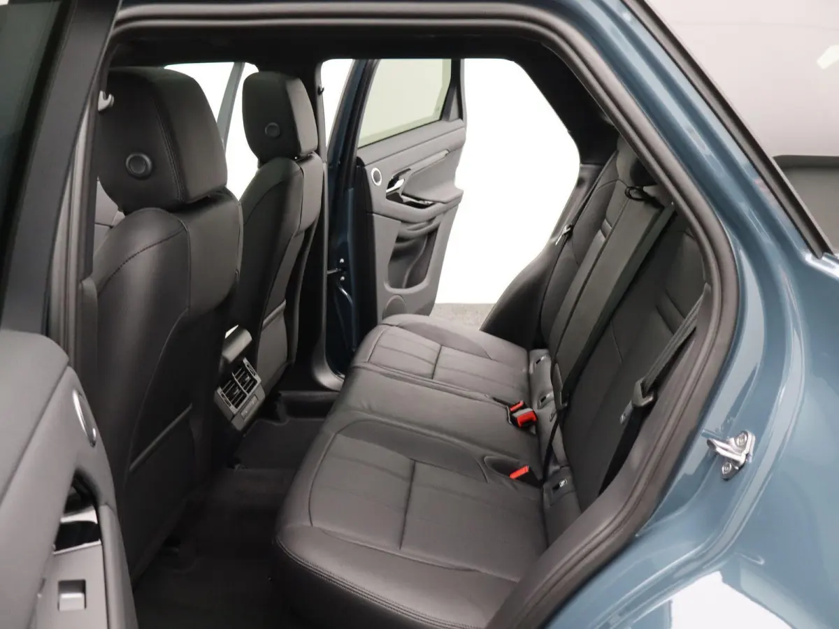 1.5 P270e PHEV AWD Business Dynamic Edition | Cold Climate & Black Pack | Panoramisch schuifdak | 20'' wielen |