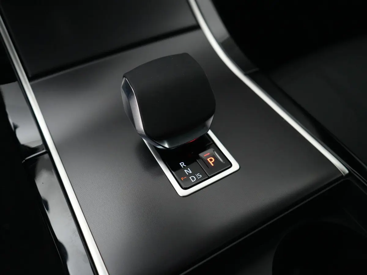1.5 P270e PHEV AWD Business Dynamic Edition | Panoramisch schuifdak | Cold Climate & Black Pack | 20'' wielen |