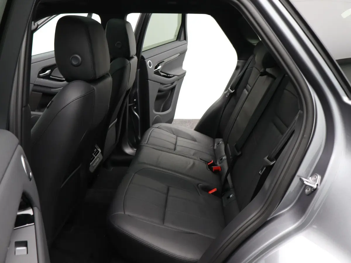 1.5 P270e PHEV AWD Business Dynamic Edition | 20" | Black & Cold Climate Pack | Elek. trekhaak | Pixel LED | Panorama Dak