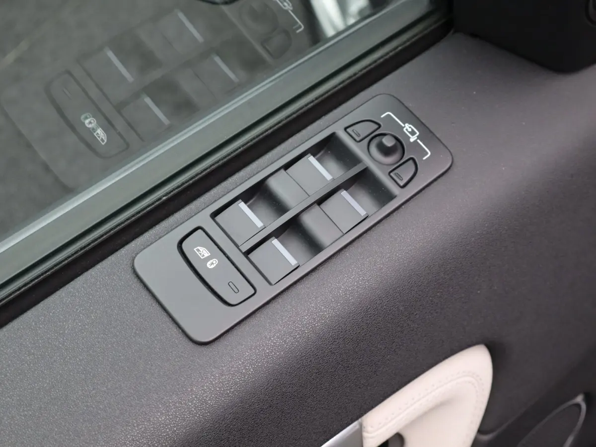 P300e R-Dynamic S | Afneembare trekhaak | Adaptive cruise control |