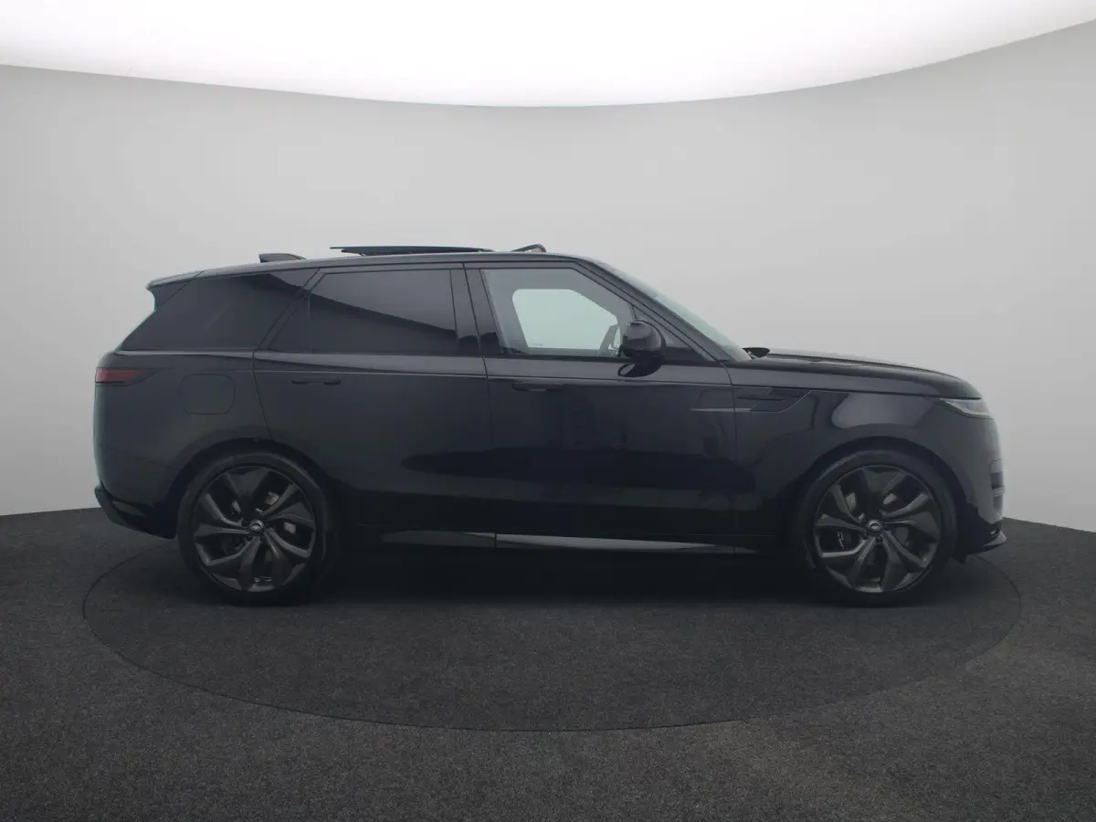 3.0 P550e Autobiography PHEV | Cold Climate Pack | Black Pack | 23" SV | Massage | Head Up |