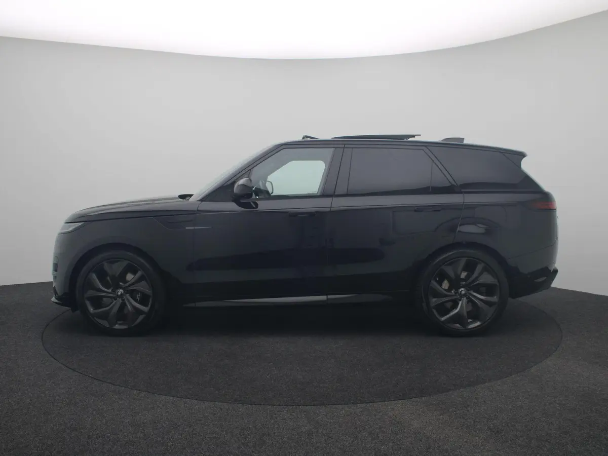 3.0 P550e Autobiography PHEV | Cold Climate Pack | Black Pack | 23" SV | Massage | Head Up |