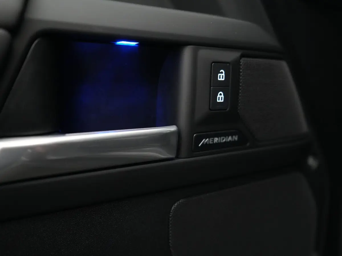 3.0 D300 MHEV X-Dynamic HSE | grijs kenteken | Advanced Towing Pack | Cold Climate Pack | Android Auto / Apple CarPlay |