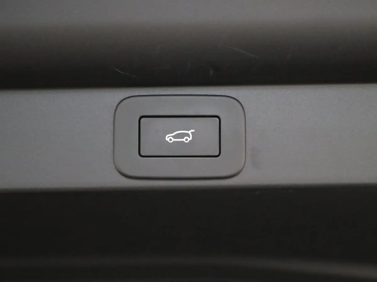 3.0 P460e SE PHEV ACTIE PRIJS | Elektrisch glazen panorama-dak | Trekhaak elektrisch uitklapbaar |
