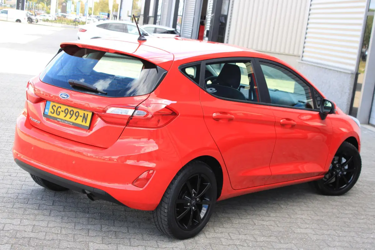 1.1 Cruisecontrol | Lane Assist | Zwarte Velgen | Airco | Nette Auto
