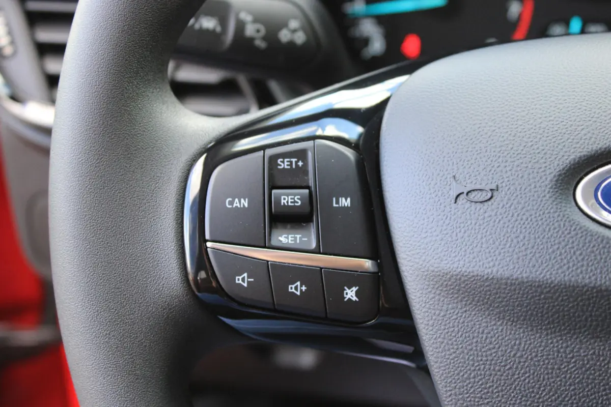 1.1 Cruisecontrol | Lane Assist | Zwarte Velgen | Airco | Nette Auto