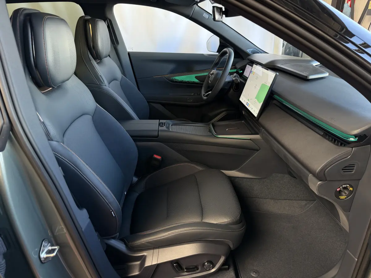 2026 MORE | 345PK PHEV | (AUG 2026) ±200KM ELEKTRISCH | DIRECT LEVERBAAR | MASSAGESTOELEN | STOELVERW./VENTILATIE | PANO | MATRIX LED | HARMAN KARDON | 360°CAM PHEV