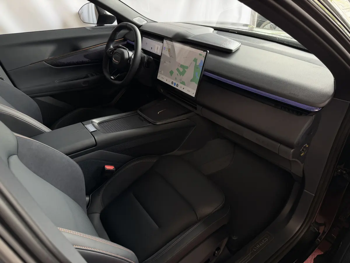 06/2026 345PK MORE HYBRIDE MASSAGE STOEL VERW/VENTILATIE PANO MATRIX LED HARMAN KARDON NIEUWE AUTO 360°CAM | PHEV