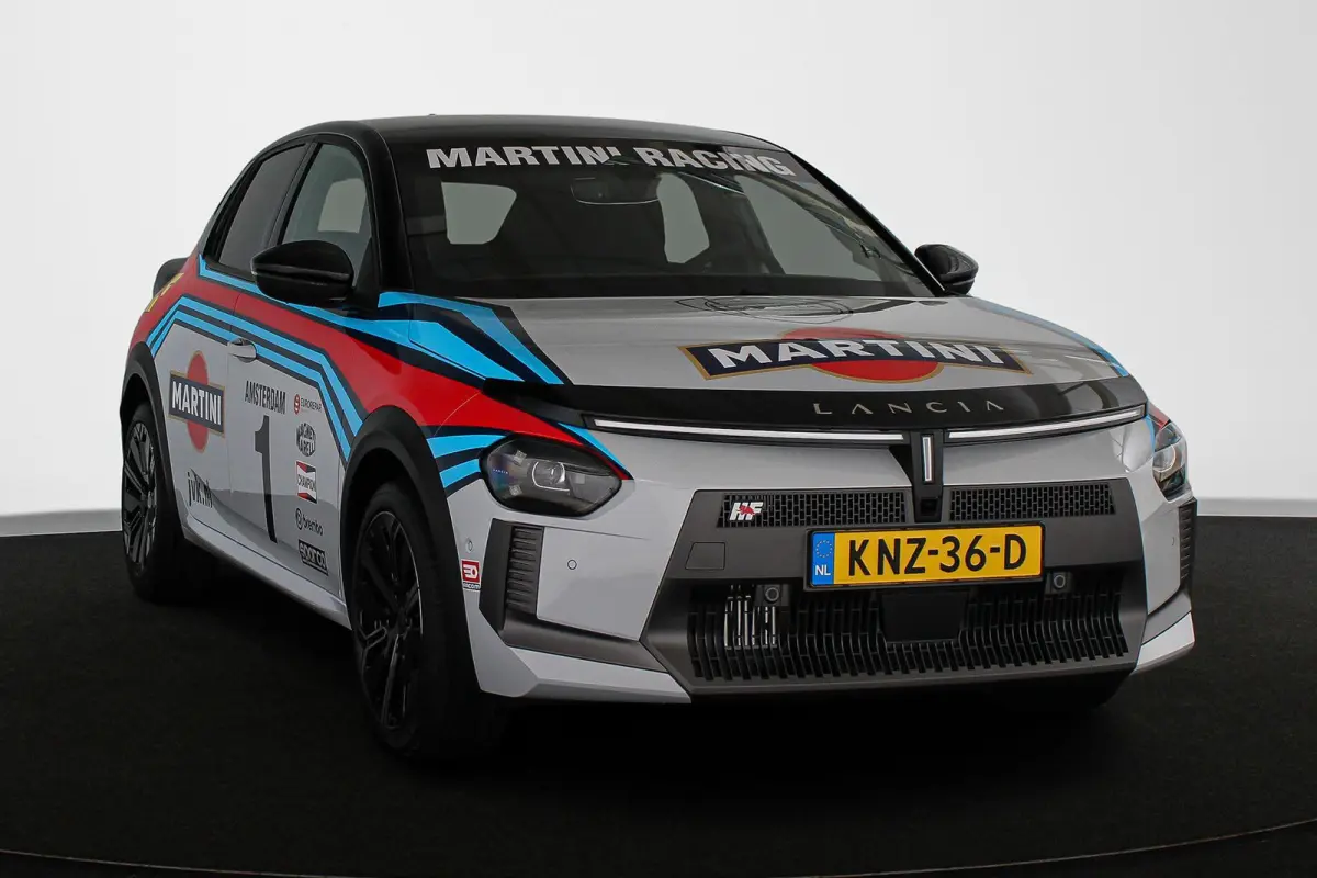 1.2 Turbo Hybrid HF Line 110pk Voorraad Voordeel  / 2+6 Jaar garantie