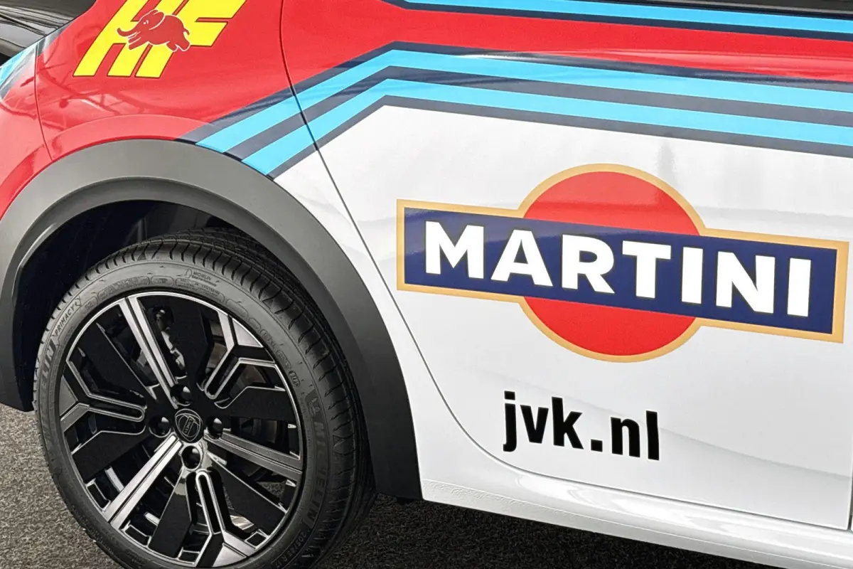 1.2 Turbo Hybrid HF Line 110pk Voorraad Voordeel  / 2+6 Jaar garantie