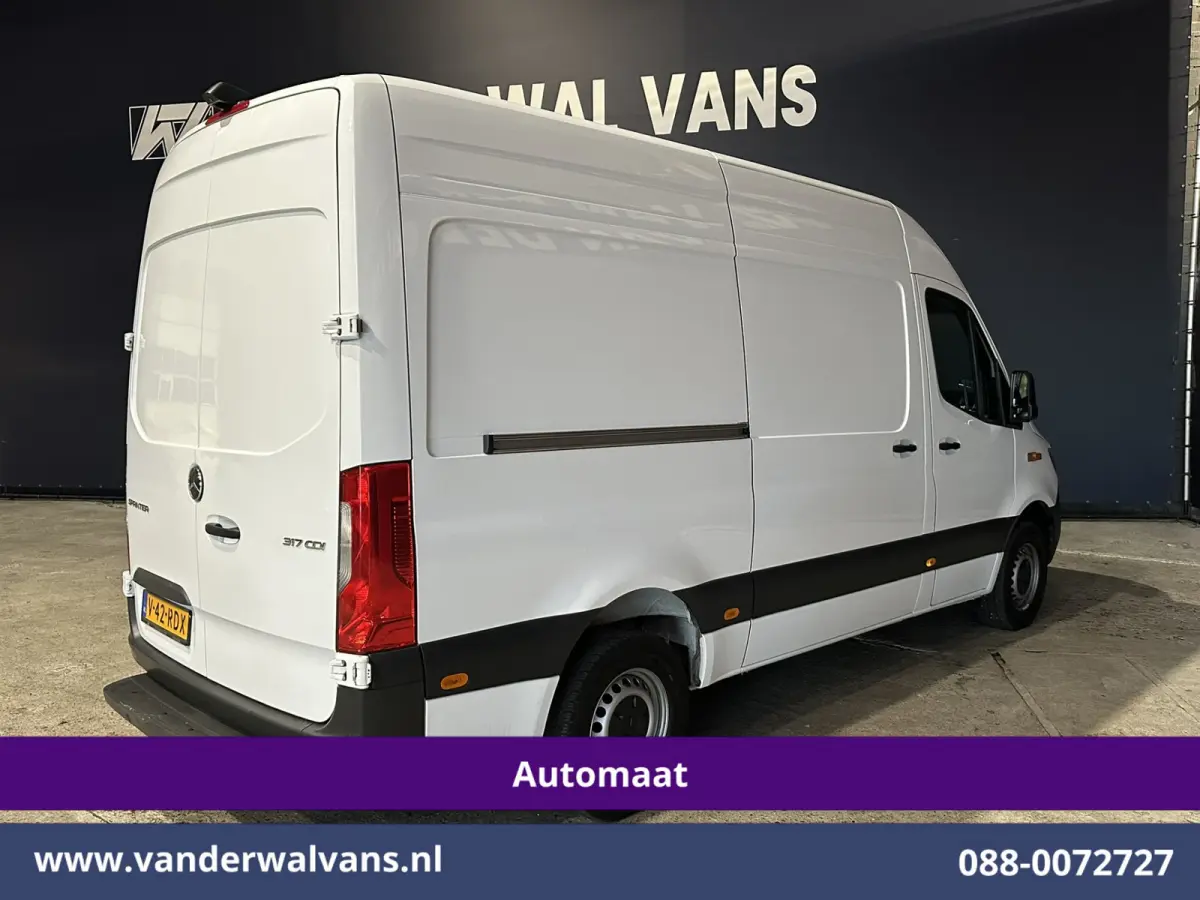 317 CDI 170pk 9G-Tronic Automaat L2H2 2025 MODEL XL MBUX Euro6 Airco | Camera | Navigatie | LED | Adaptieve Cruisecontrol Chauffeursstoel, Stoelverwarming, Parkeersensoren, Bijrijdersbank