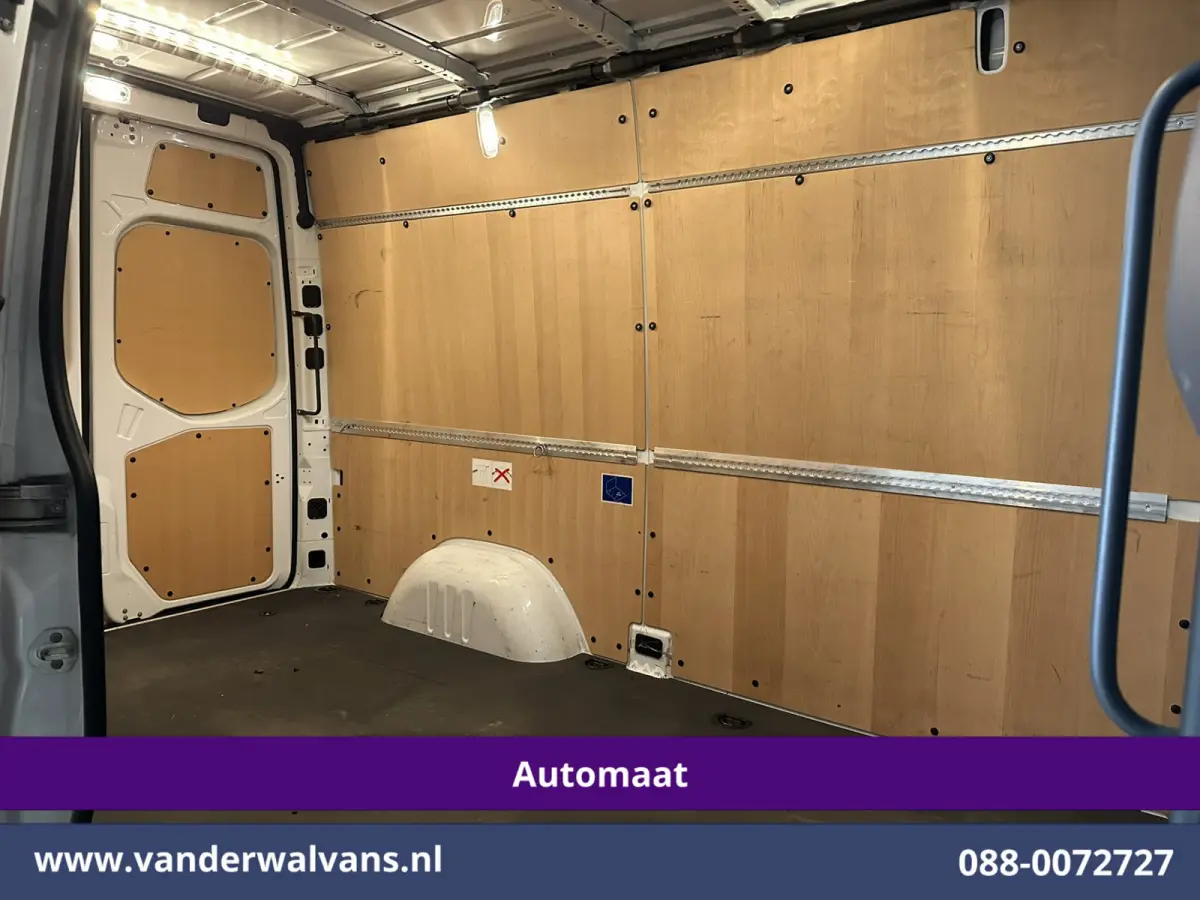 317 CDI 170pk 9G-Tronic Automaat L2H2 2025 MODEL XL MBUX Euro6 Airco | Camera | Navigatie | LED | Adaptieve Cruisecontrol Chauffeursstoel, Stoelverwarming, Parkeersensoren, Bijrijdersbank
