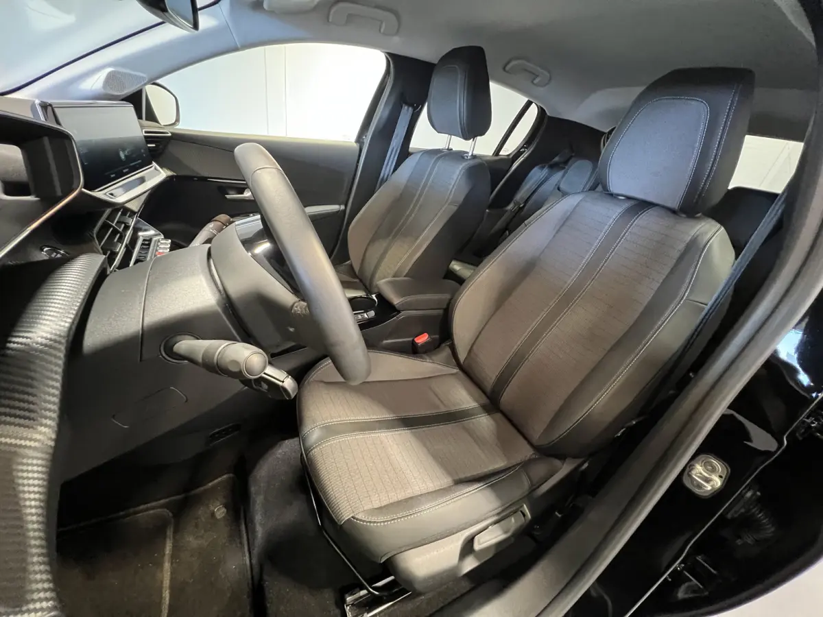 EV Allure Pack 50 kWh | SoH 93.9% | Navigatie/Android/Apple Carplay | LM Velgen 16" | Cruise Control | PDC Achter | LED Koplampen | Airco |