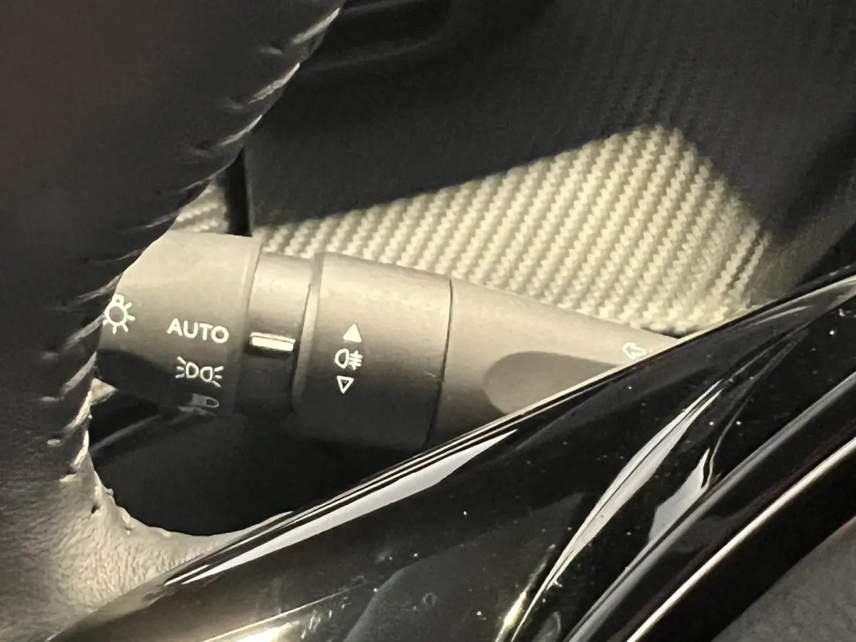 EV Allure Pack 50 kWh | SoH 93.9% | Navigatie/Android/Apple Carplay | LM Velgen 16" | Cruise Control | PDC Achter | LED Koplampen | Airco |