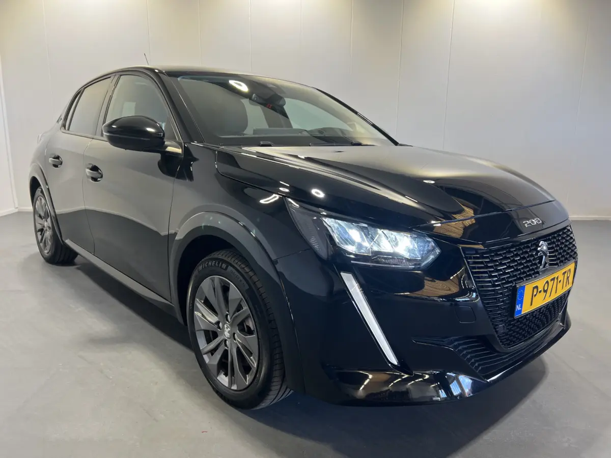 EV Allure Pack 50 kWh | SoH 93.9% | Navigatie/Android/Apple Carplay | LM Velgen 16" | Cruise Control | PDC Achter | LED Koplampen | Airco |
