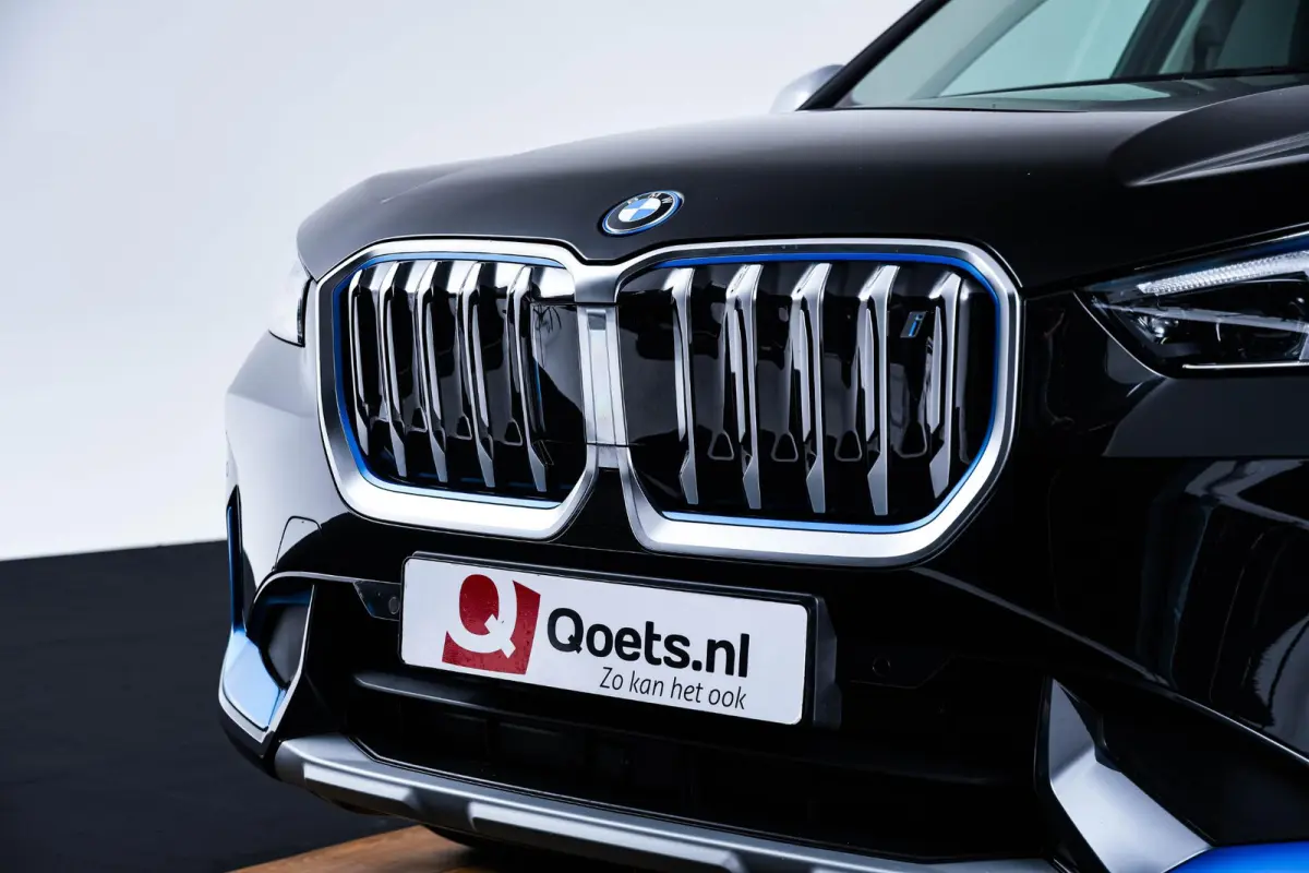 xDrive30 xLine - Comfort Access - Getinte Ruiten - Grootlichtassistent - Interieurlijst Schwarz hoogglans - Raamomlijsting BMW Individual aluminium satiniert -