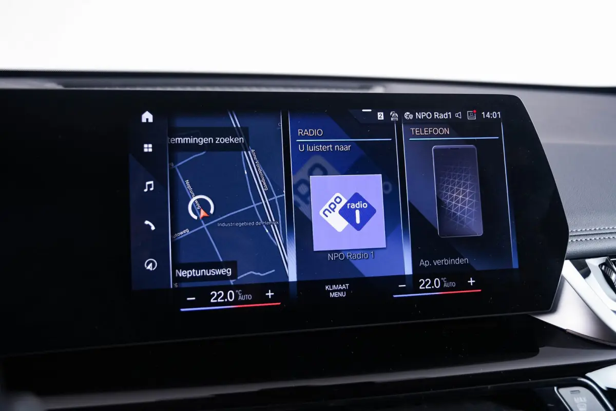 xDrive30 xLine - Comfort Access - Getinte Ruiten - Grootlichtassistent - Interieurlijst Schwarz hoogglans - Raamomlijsting BMW Individual aluminium satiniert -