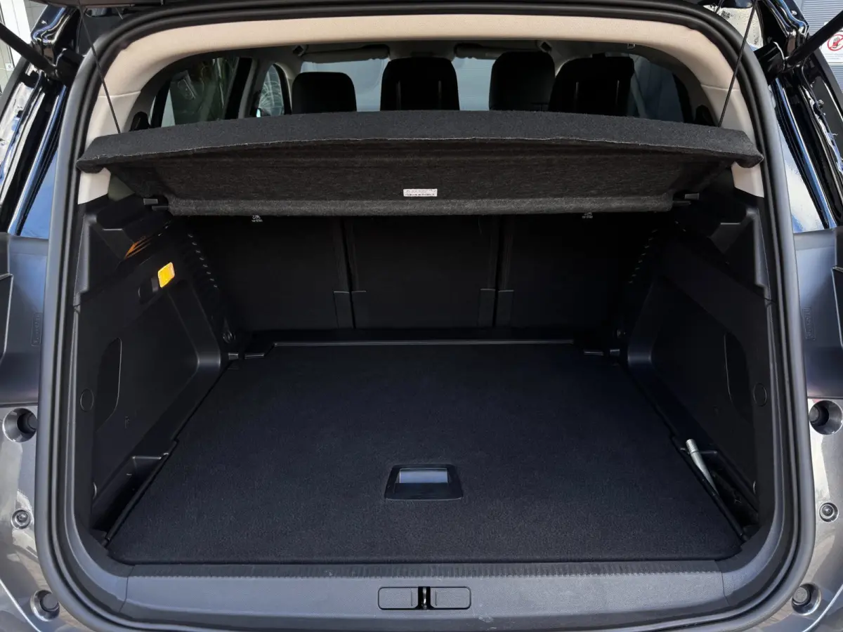 1.2 Hybrid Max | Leder / Alcantara | Camera | Stoelverwarming | Adaptive Cruise | Navigatie