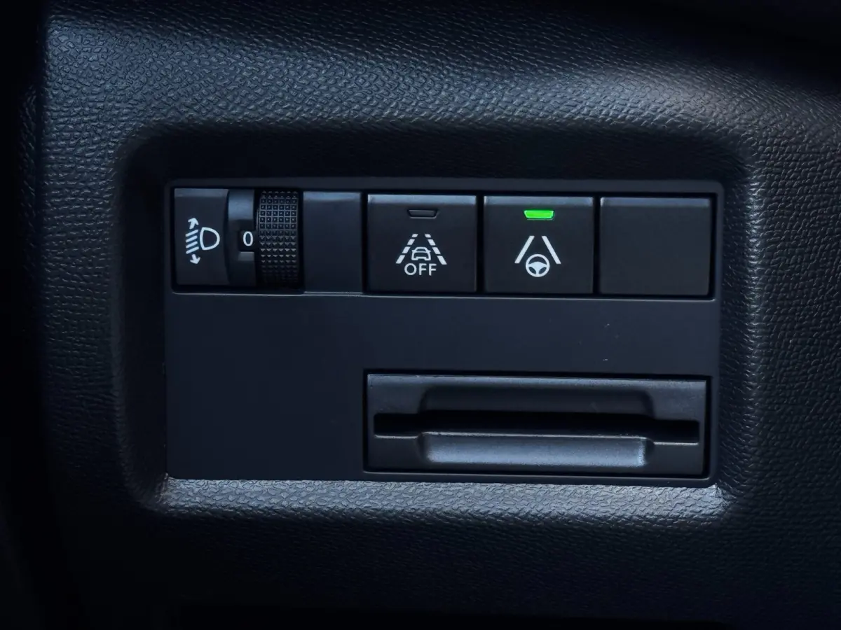 1.2 Hybrid Max | Leder / Alcantara | Camera | Stoelverwarming | Adaptive Cruise | Navigatie