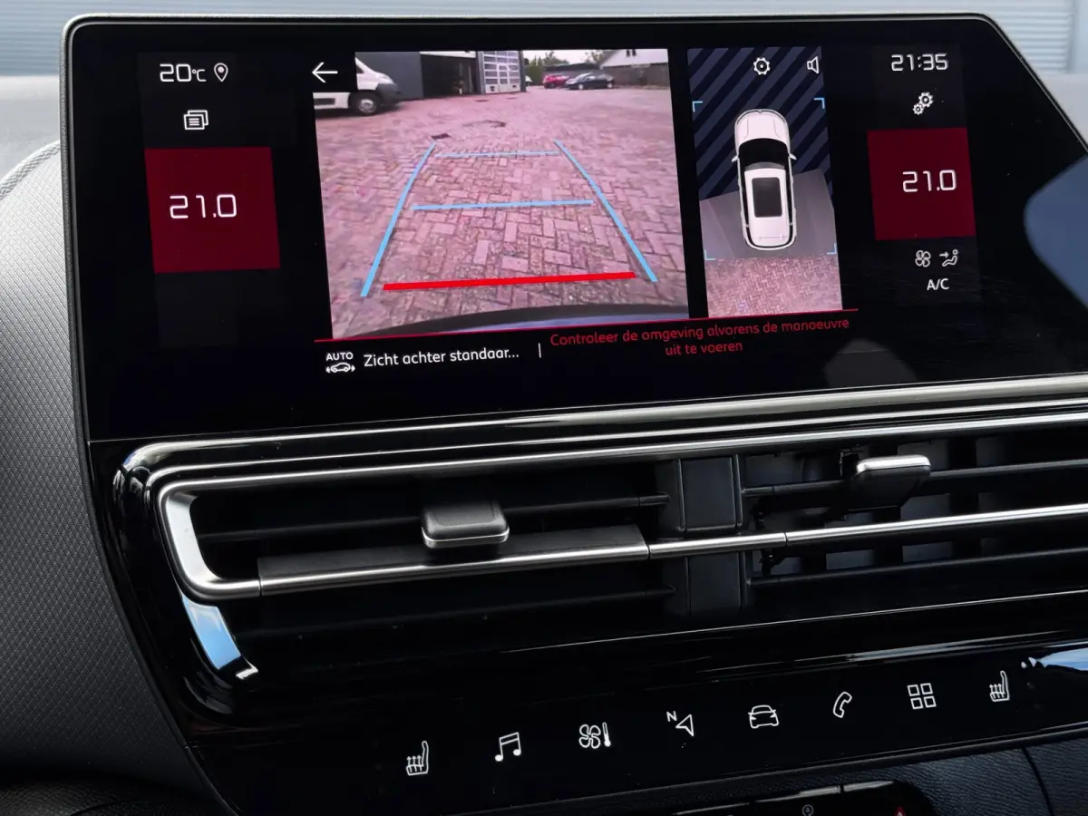 1.2 Hybrid Max | Leder / Alcantara | Camera | Stoelverwarming | Adaptive Cruise | Navigatie