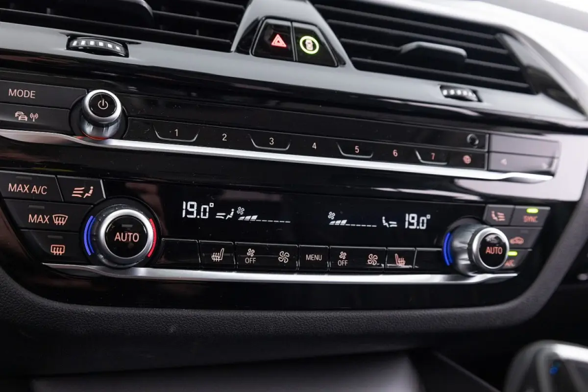 530 e Business Edition | LEDER | Full LED