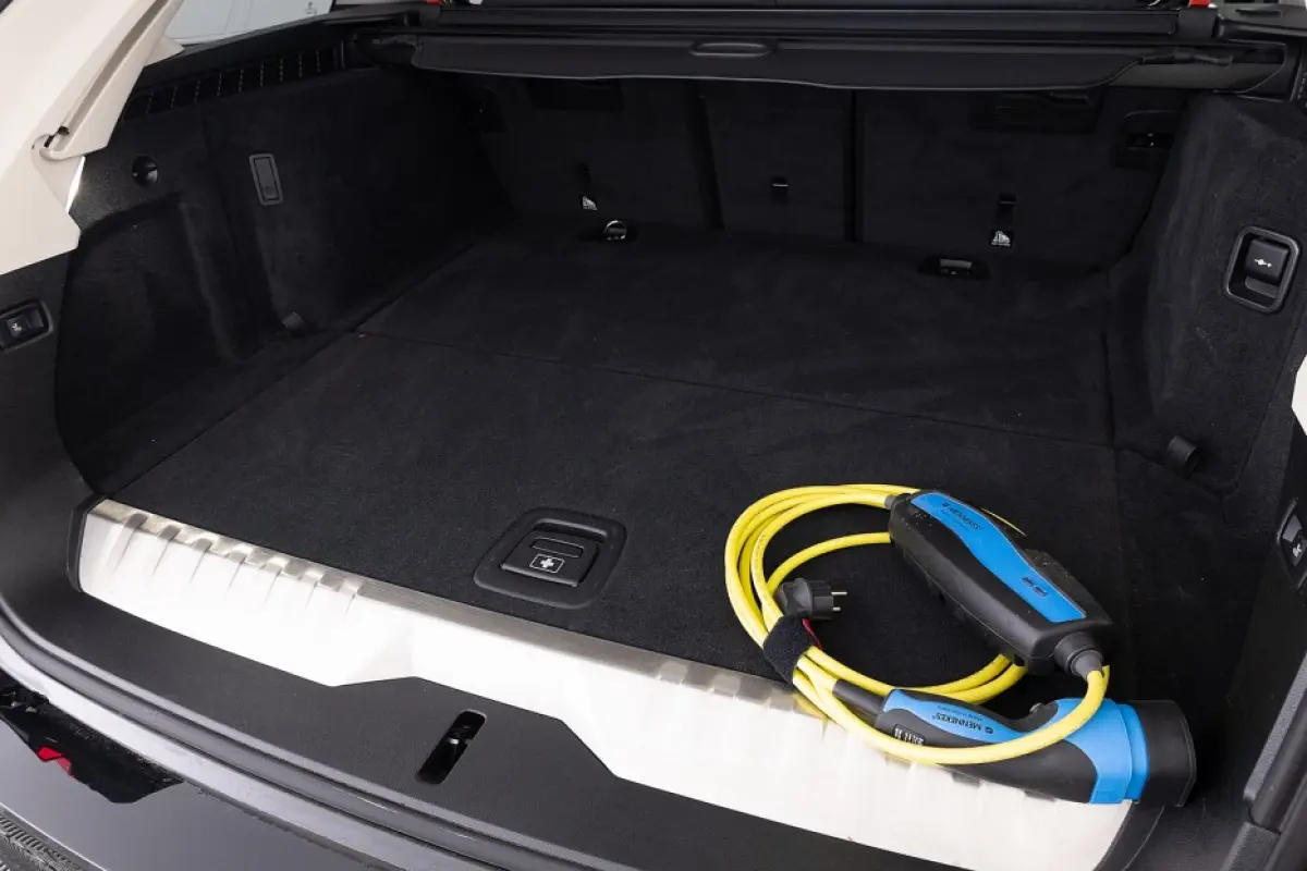 530 e Business Edition | LEDER | Full LED