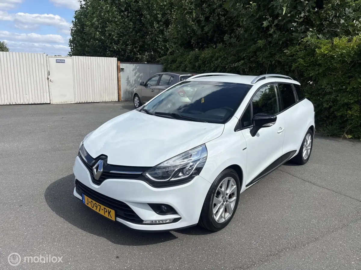 Renault Clio Estate 2020 Benzine Handgeschakeld leasen