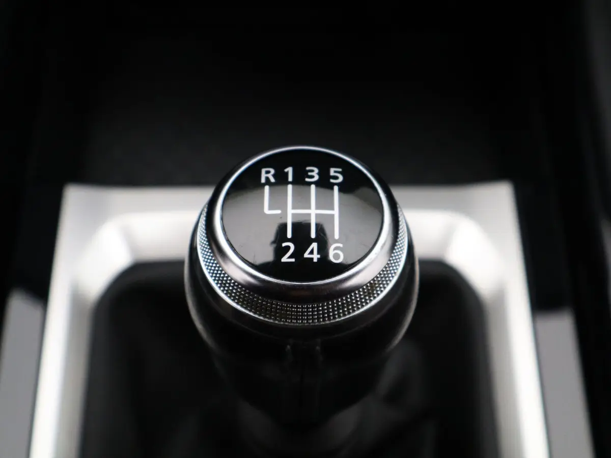techno mild hybrid advanced 130 | Trekhaak | Parkeercamera |