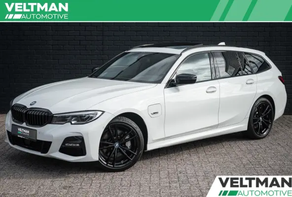 330e xDrive M-SPORT PANO TREKHAAK CO PILOT LASER