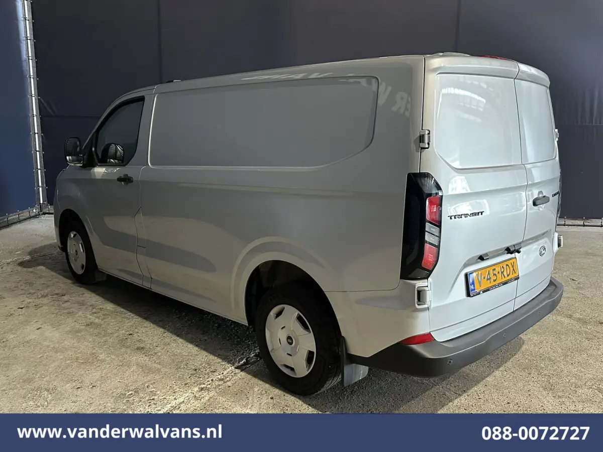 2.0 TDCI 136pk L1H1 Euro6 Airco | Navigatie | LED | Apple Carplay | Adaptieve Cruisecontrol | Leder Stuur Android Auto, Verwarmde voorruit, Stoelverwarming, Parkeersensoren, Bijrijdersbank, 