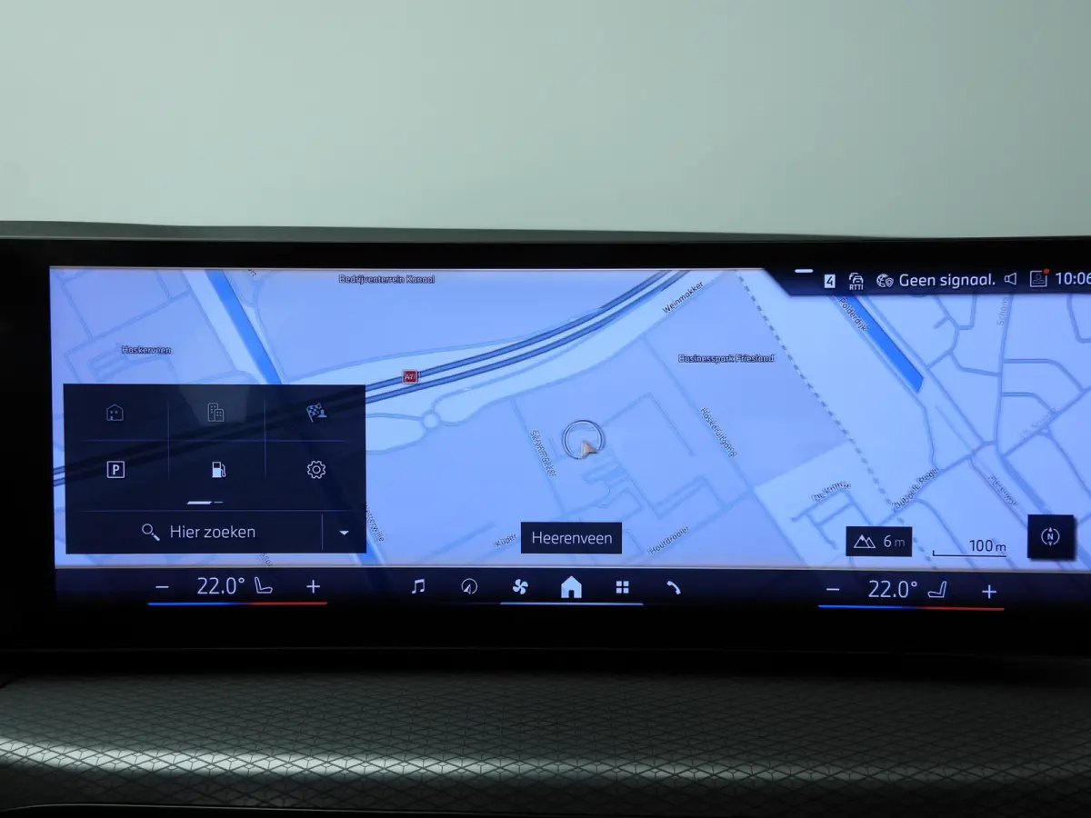 320i | M-Sportpakket | LED | Navigatie | Panoramadak | Trekhaak | Stoelverwarming | DAB | Alu 18 inch