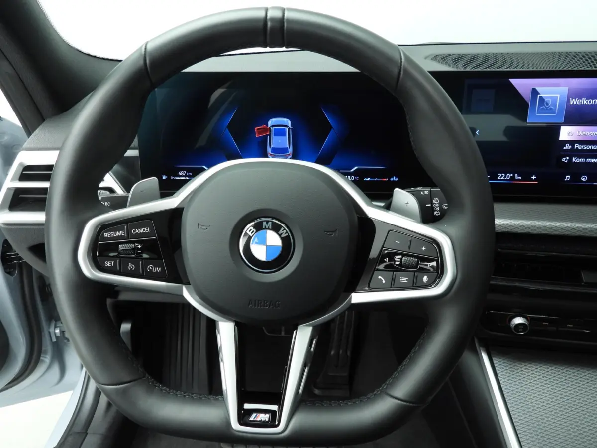 320i | M-Sportpakket | LED | Navigatie | Panoramadak | Trekhaak | Stoelverwarming | DAB | Alu 18 inch